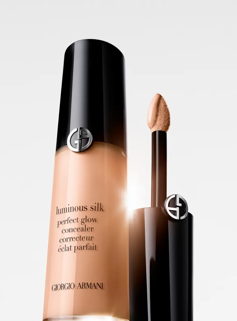 LUMINOUS SILK CONCEALER